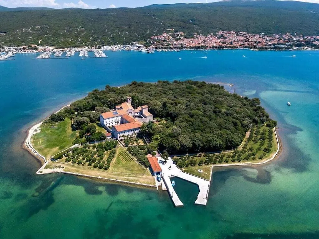 Holiday home Holiday Apartment In Punat With Swimming Pool
